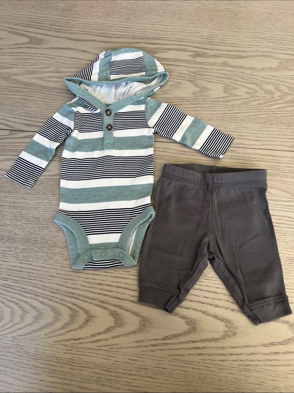 Striped Hooded Bodysuit and Gray Pants Kids Matching Set - Teal & Gray